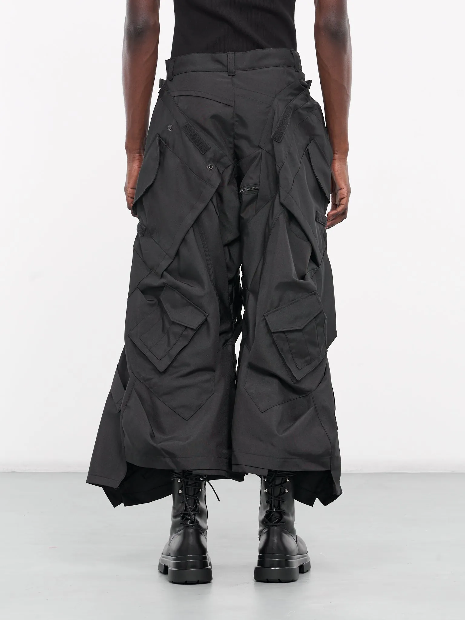 Asymmetric Cargo Pants (WM-P003-051-BLACK)